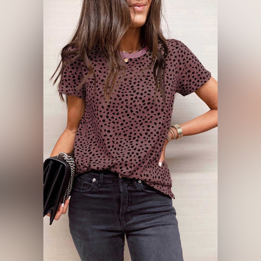 Cheetah Print Crew Neck Tee-Brown